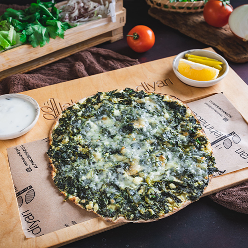 ispanakli-kasarli-lahmacun