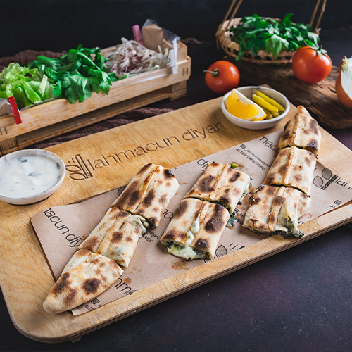 kapali-ispanakli-pide